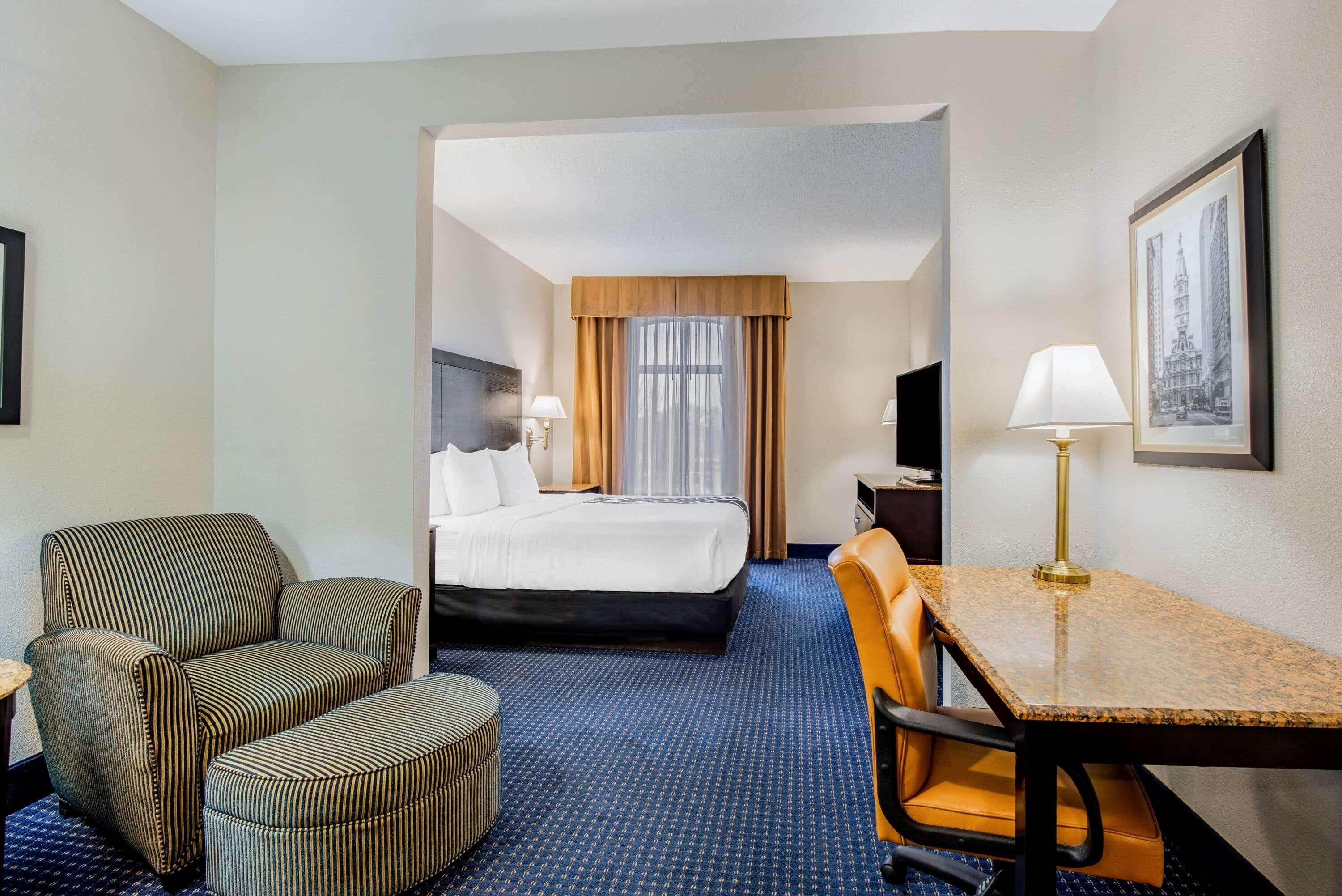 La Quinta By Wyndham Mt. Laurel - Philadelphia Hotell Mount Laurel Exteriör bild