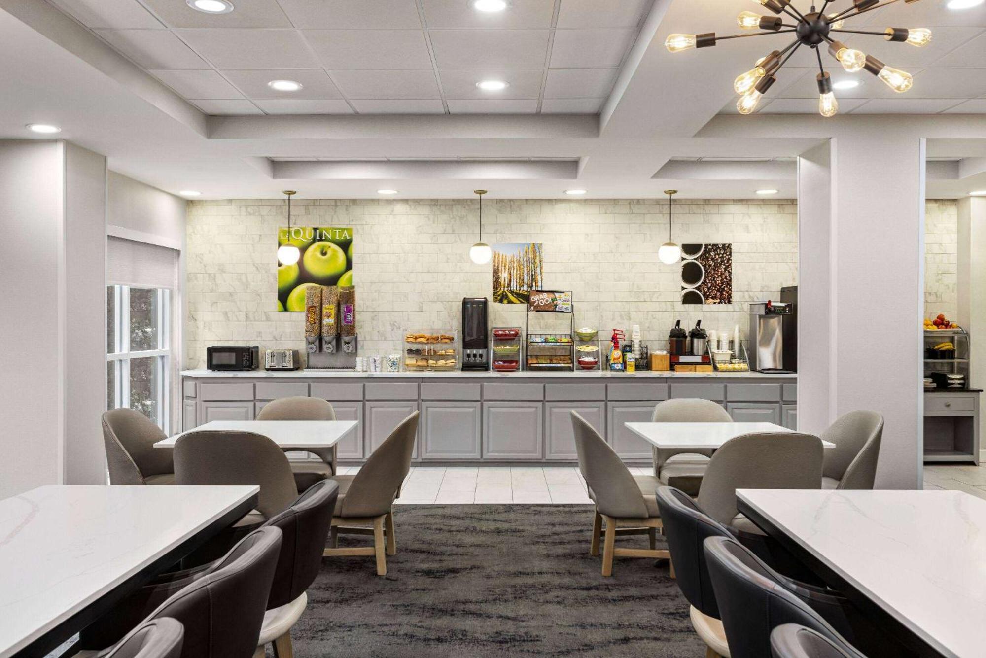 La Quinta By Wyndham Mt. Laurel - Philadelphia Hotell Mount Laurel Exteriör bild